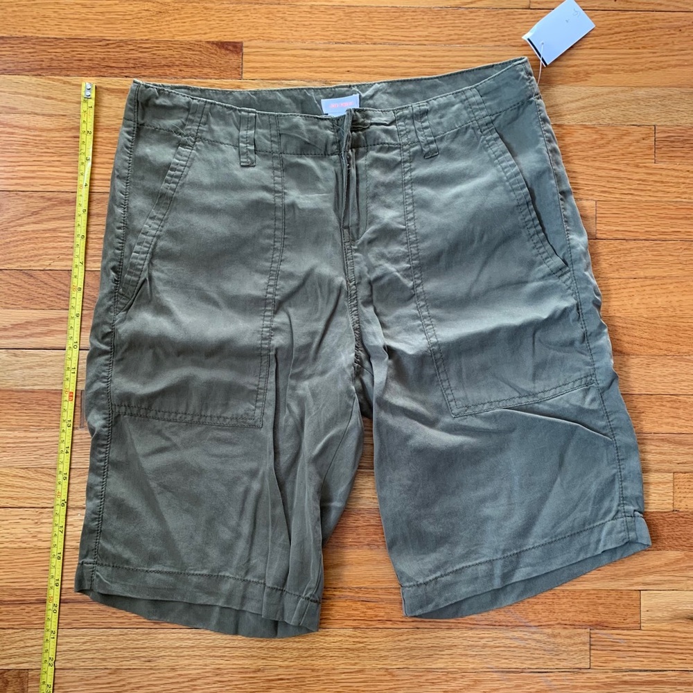 Joe fresh olive womens long Bermuda shorts 4 NWT